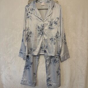 La Rose Stories Sz S Light Blue Floral Pajama Set Satin Feel Cottagecore